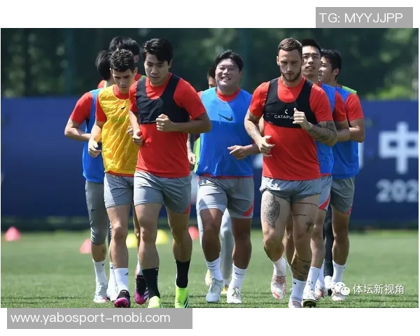 海港锋线双星揭秘32粒进球背后的射击灵感与默契配合 海港锋线双星揭秘32粒进球背后的射击灵感与默契配合